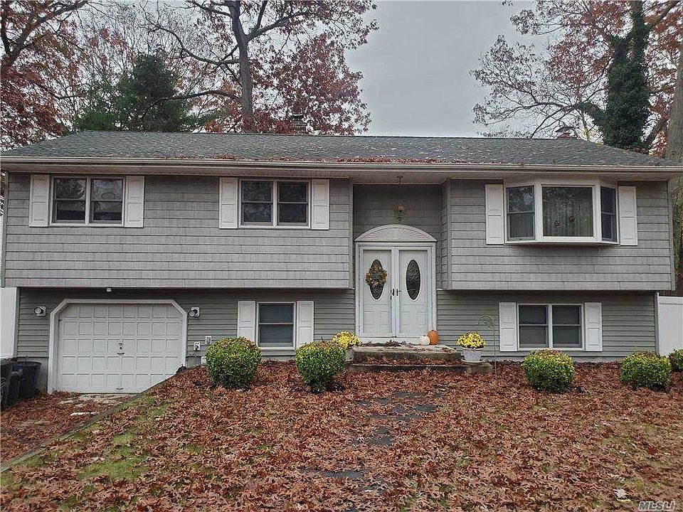 1st image of 39 Hickory St
