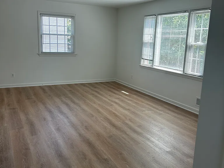 716 N Jackson St #2 — Photo 1