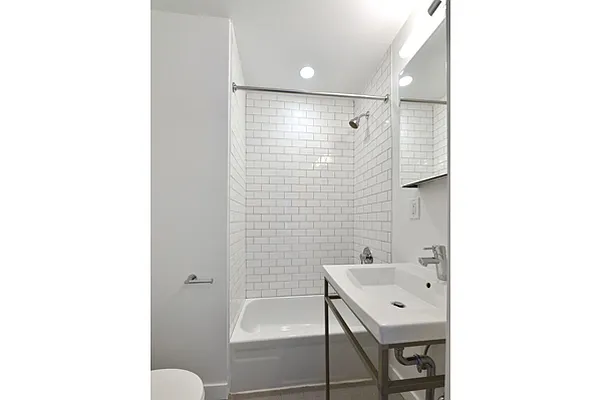 Rented by Aether Property Group | media 27