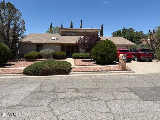 2nd image of 6545 Vasco Way