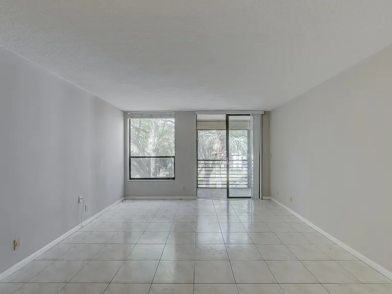 6751 N University Dr #302 — Photo 12
