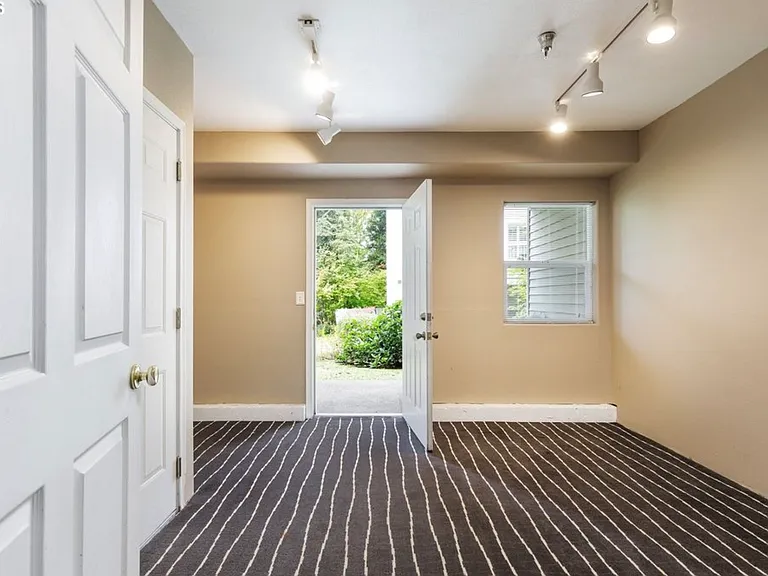 14170 SW Barrows Rd #3 — Photo 23