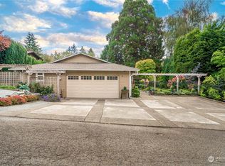 423 SW 189th Pl, Seattle, WA 98166