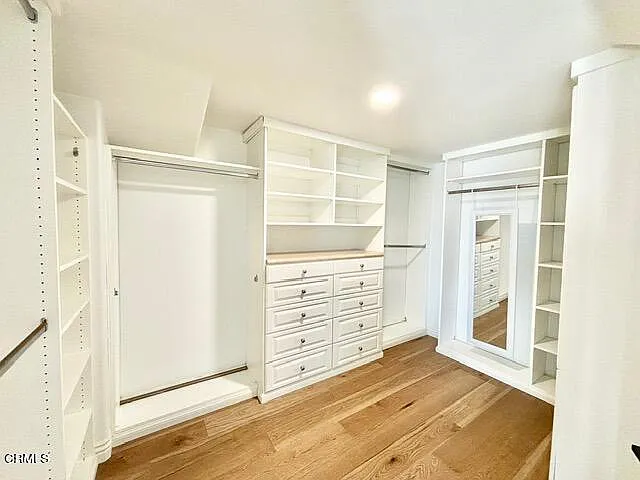 108 Los Feliz St — Photo 25