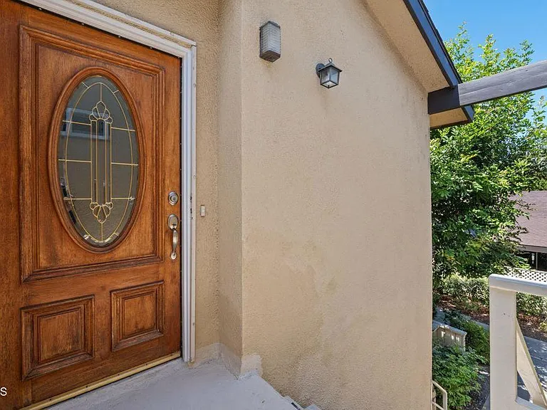 385 Cliff Dr #8 — Photo 5