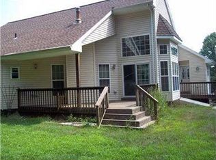 951 Bethel Church Rd, Latrobe, PA 15650