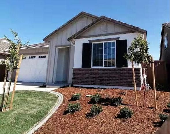 1st image of 4593 S Hills Dr