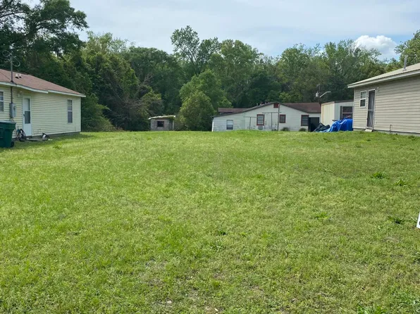 0 S 11th St, Defuniak Springs, FL 32435
