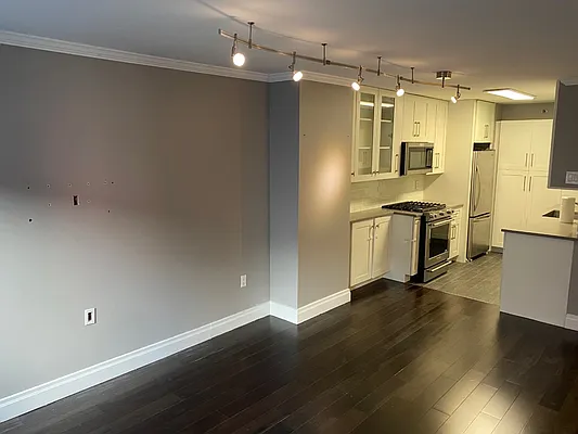 Rented by Corcoran | media 14