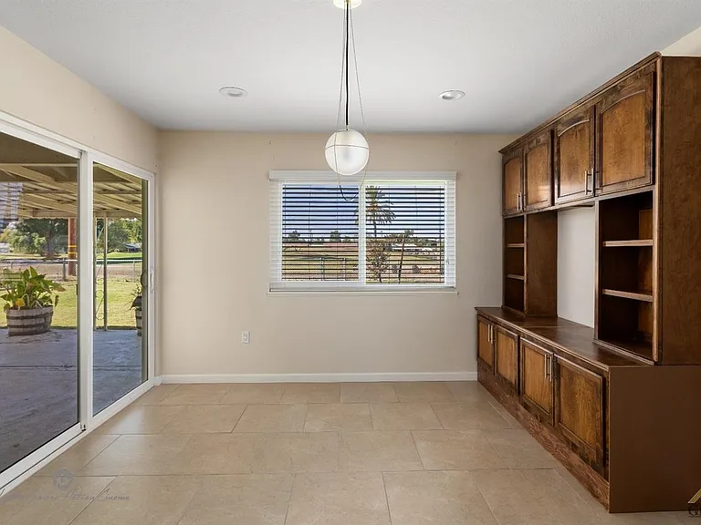 701 Cherry Hills Dr — Photo 12