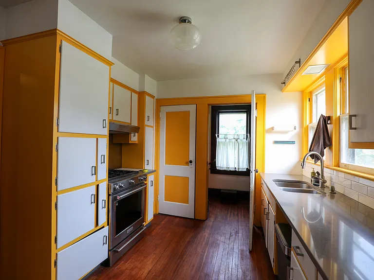 375 Broadway — Photo 20