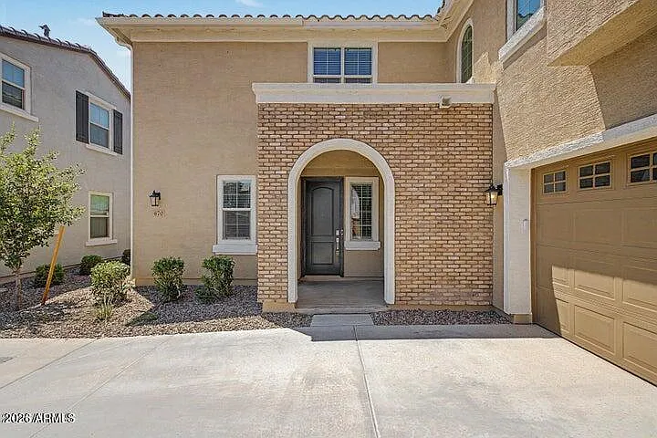 4 bed, 3.0 bath, 2602 sqft, $3,000 — Photo 3
