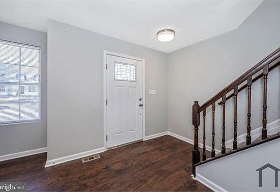 3rd image of 219 Green Fern Way #219