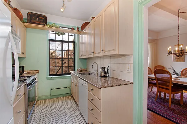 Sold by Corcoran | media 11