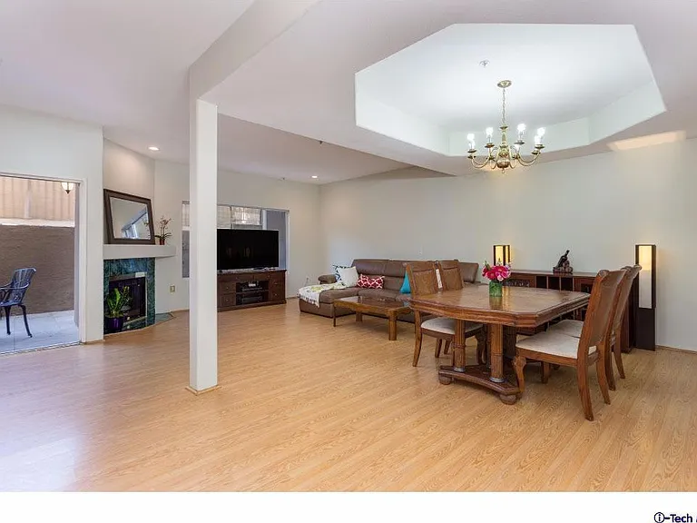 2469 Montrose Ave #E — Photo 8