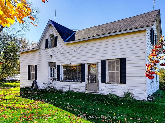 3rd image of 334 Silver Maple Rd
