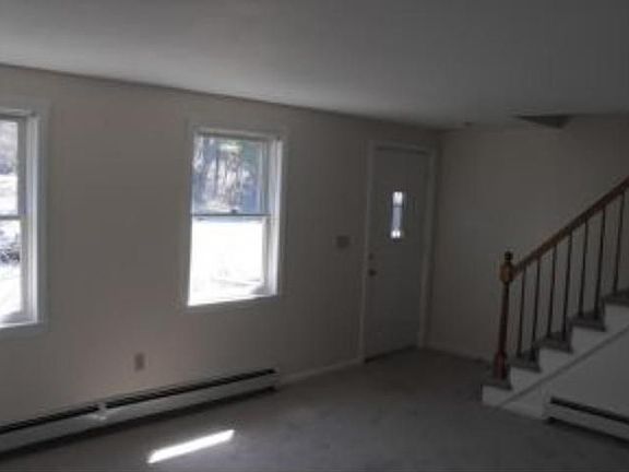 5th image of 23 Lund Dr #B