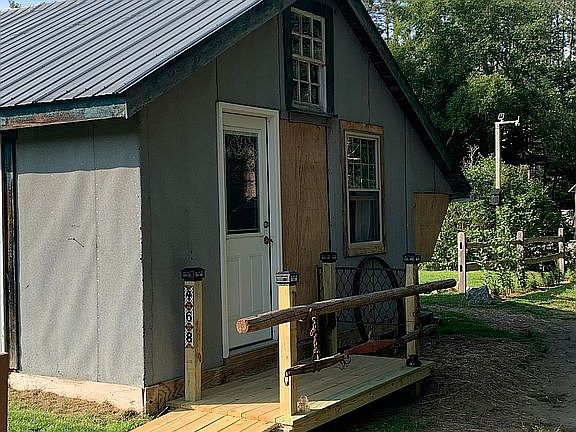 5th image of 468 North Rd