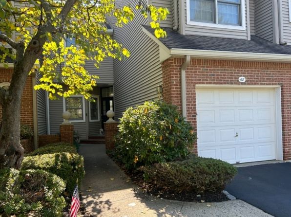 68 Kent Dr