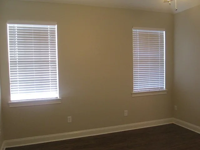 714 Dove Creek Cir — Photo 13