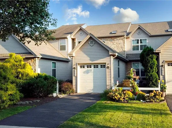 3063 Village Dr, Center Valley, PA 18034