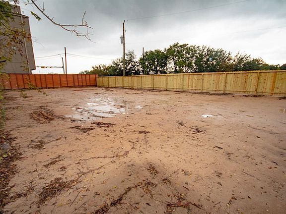 Lot has been clean and fenced by the owner