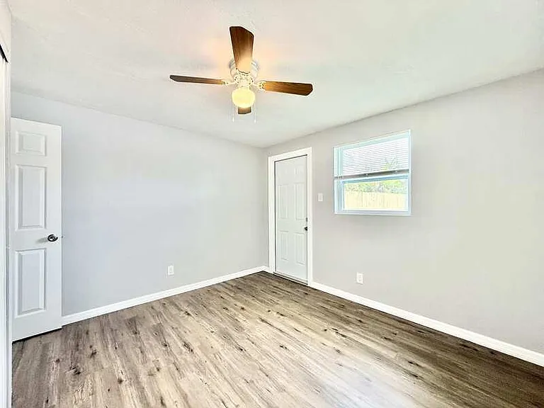638 180th Ave E #3 — Photo 24