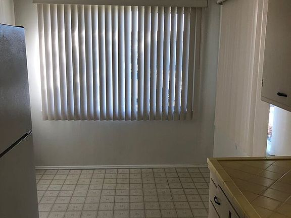 2nd image of 3281 San Pablo St