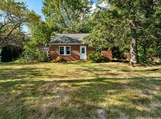 52 Hutchins St, Concord, NH 03303
