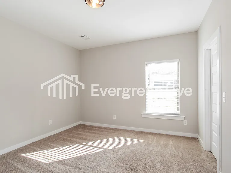 15670 Capstone Dr — Photo 12