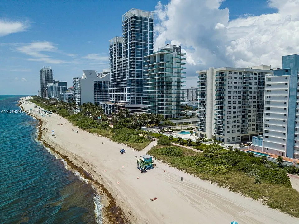 6917 Collins Ave #1512