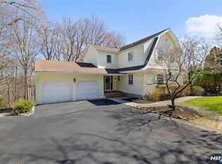 43 Hering Rd, Montvale, NJ 07645