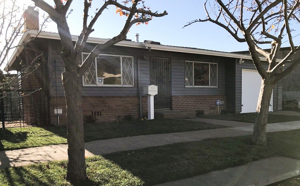 1st image of 1539 Mariposa St