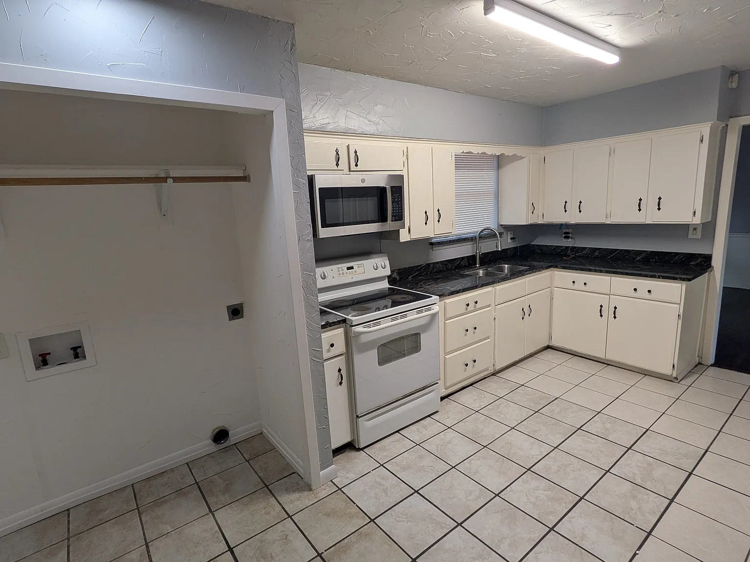 Alamo Ln, Garland — Photo 4