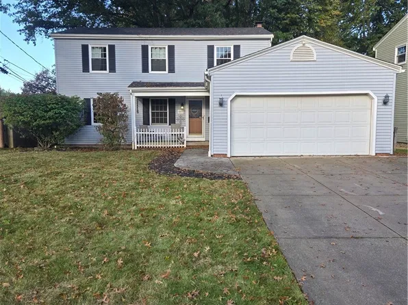 1083 Hillrock Dr, South Euclid, OH 44121