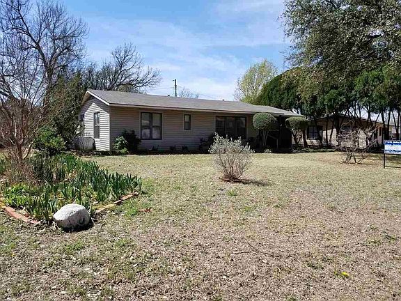 2nd image of 4215 Rivercrest Dr