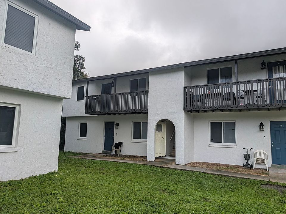 1st image of 3754 Lora St APT 3