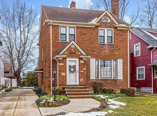 17924 Landseer Rd, Cleveland, OH 44119