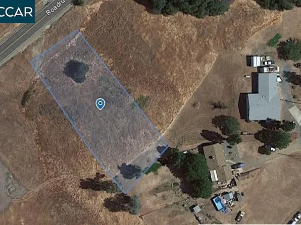 4689 Roadrunner Dr, Ione, CA 95640