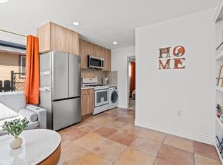 1095 Bonita St #A, Tustin, CA 92780