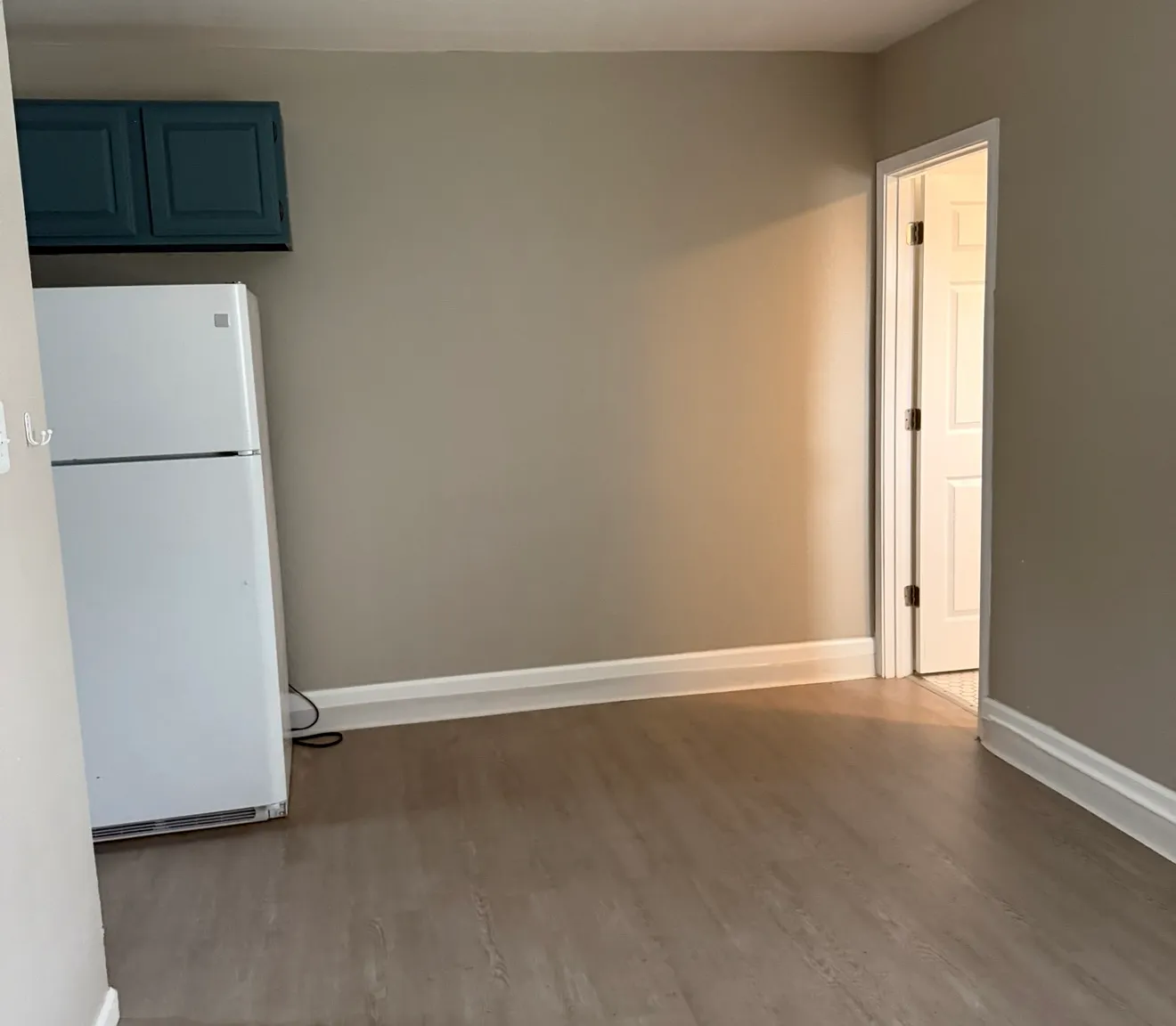 1 bed, 400 sqft, $950 — Photo 3