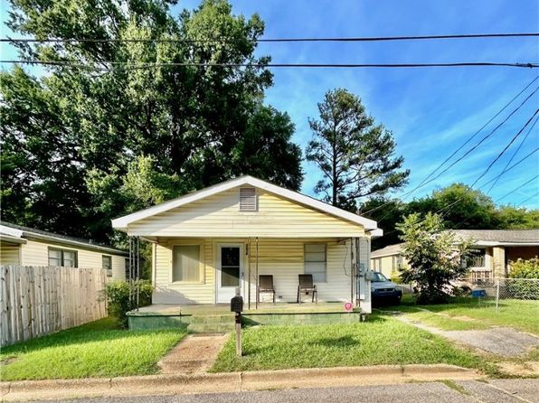 3274 Short 17th St, Tuscaloosa, AL 35401