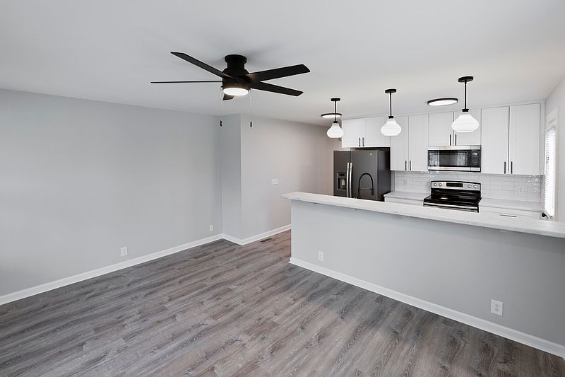 1st image of 2502 Sharondale Dr