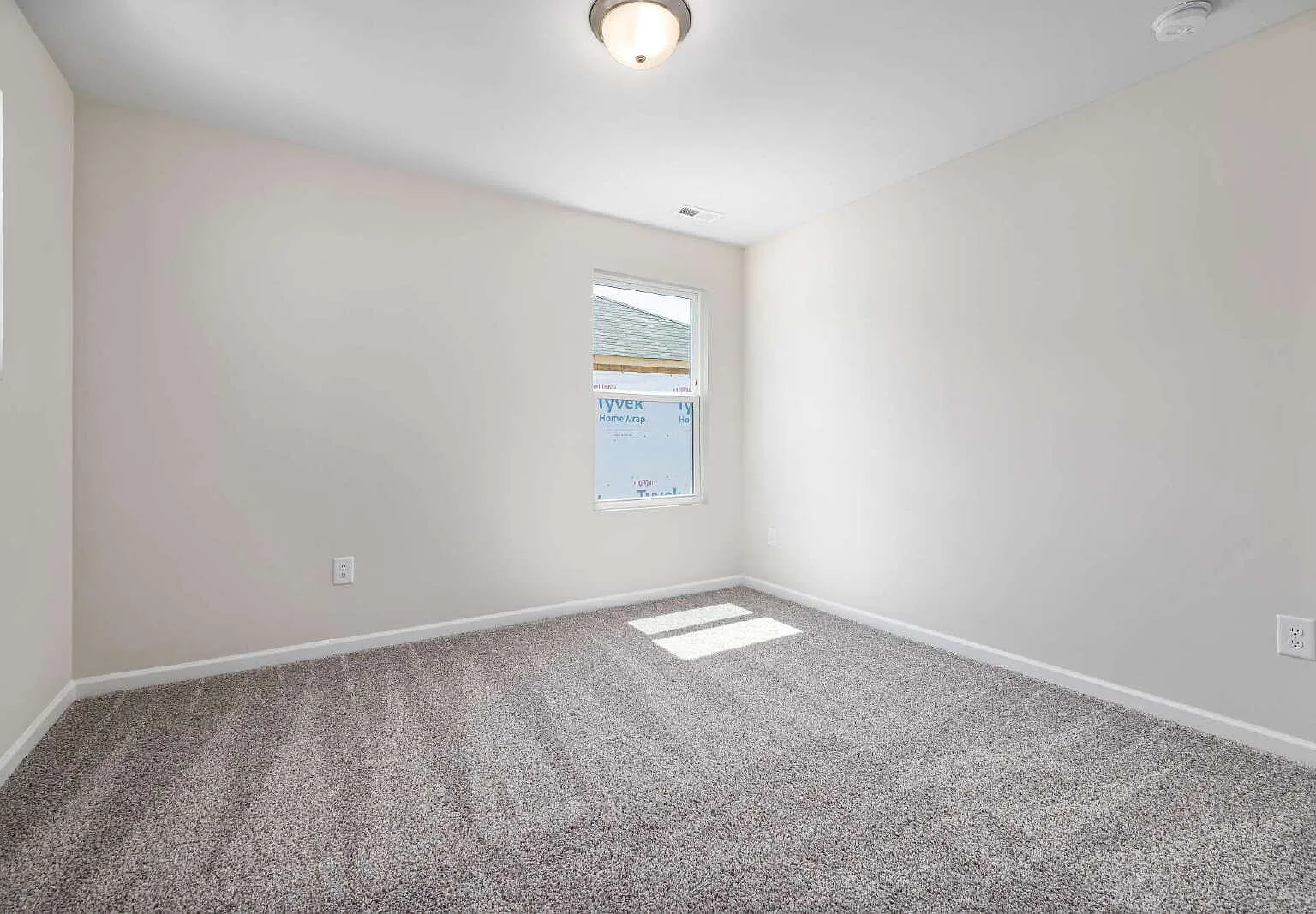 4 bed, 2.5 bath, 2151 sqft, $2,150 — Photo 3