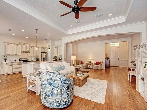 5th image of 12126 Thornhill Ct
