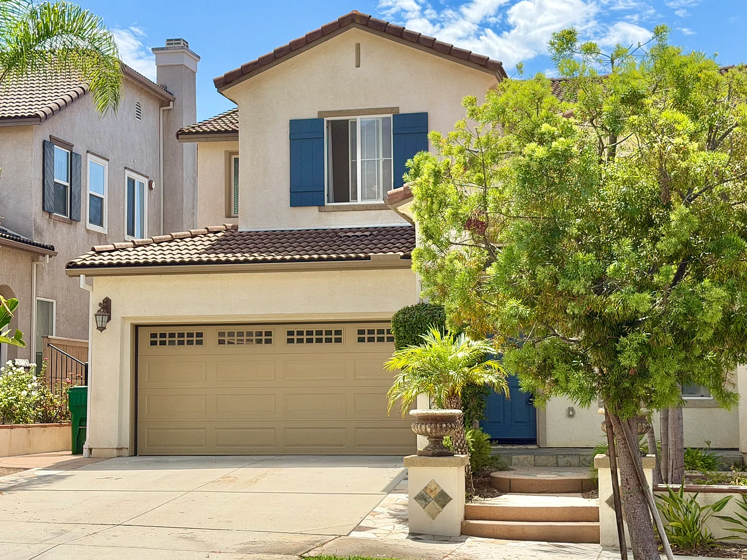 4 bed, 3025 sqft, $6,100 — Photo 2