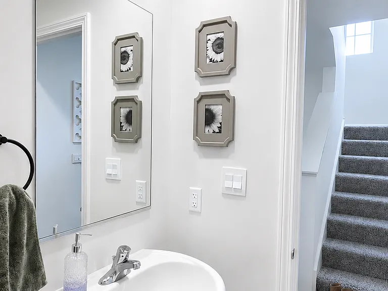 1475 Yosemite Way — Photo 8