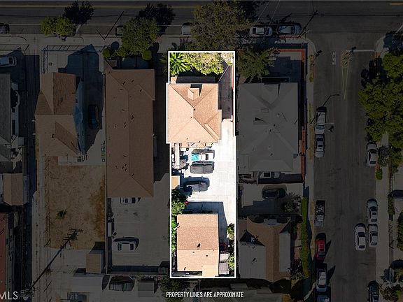 2nd image of 2006 W 12th St