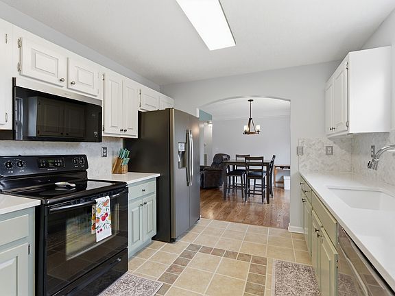 5th image of 3080 Bowker Rd