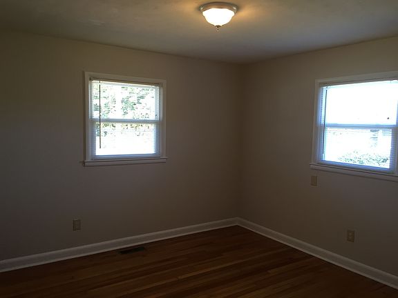5th image of 7060 Regalwood Ct